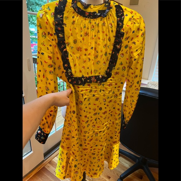 Beautiful yellow Cynthia Fowler size 6 dress! Worn once! Perfect condition. - Picture 2 of 9